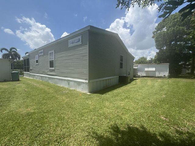 8886 Princess Donna Court, E-31, Boynton Beach, FL 33436