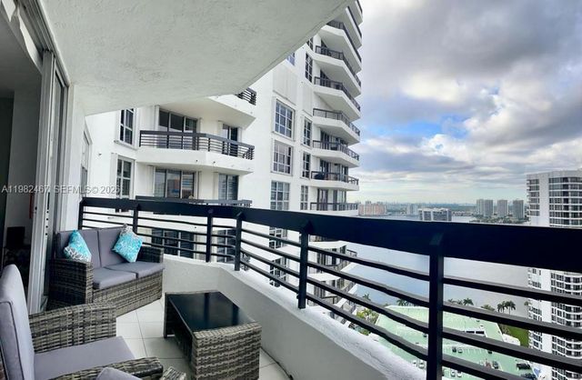 3500 Mystic Pointe Dr 3103, Aventura, FL 33180