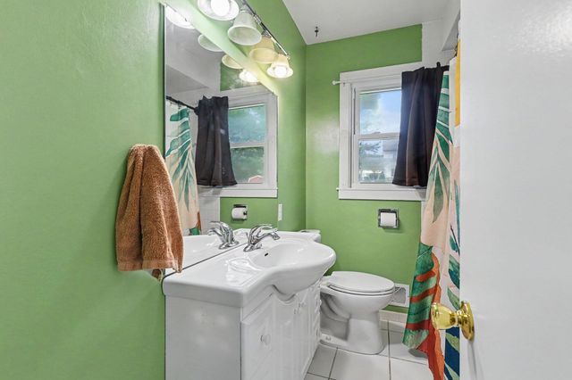 2429 Linda Avenue Se, Cascade Twp, MI 49546