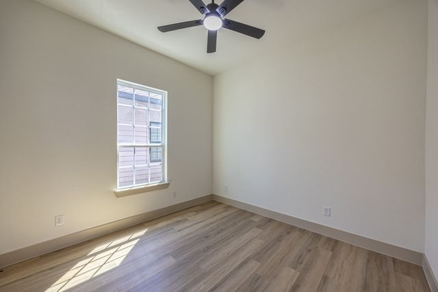 816 Glen Garden, Fort Worth, TX 76104