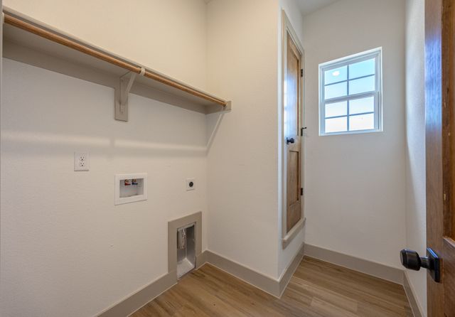 816 Glen Garden, Fort Worth, TX 76104