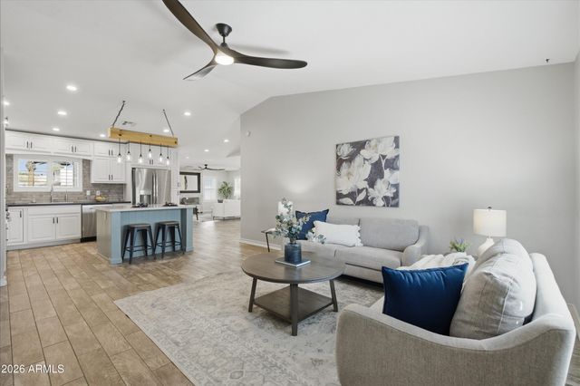 5130 E BANNOCK Street, Phoenix, AZ 85044