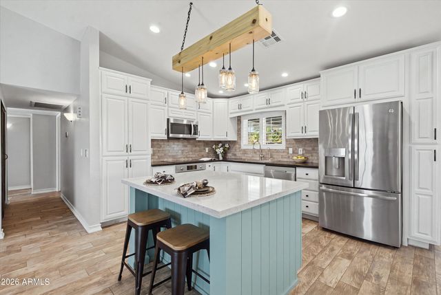 5130 E BANNOCK Street, Phoenix, AZ 85044