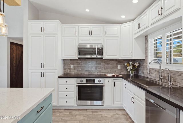 5130 E BANNOCK Street, Phoenix, AZ 85044