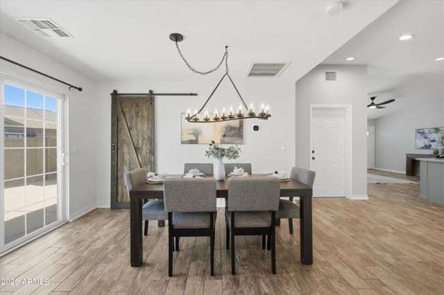 5130 E BANNOCK Street, Phoenix, AZ 85044