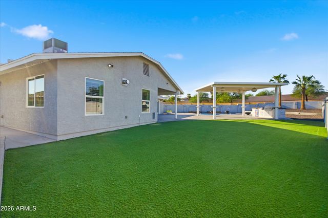 5130 E BANNOCK Street, Phoenix, AZ 85044