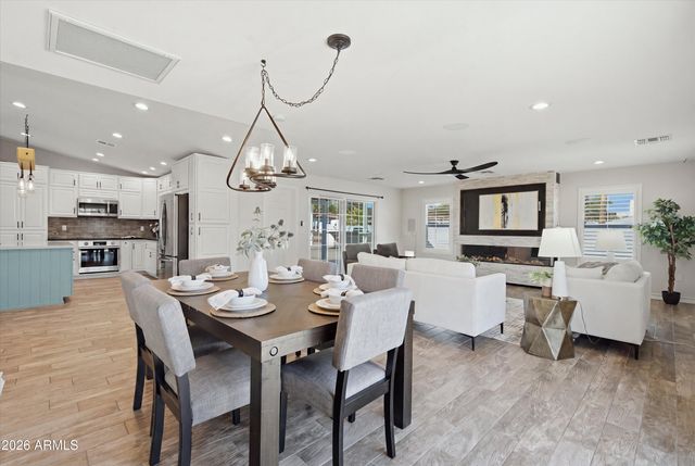 5130 E BANNOCK Street, Phoenix, AZ 85044