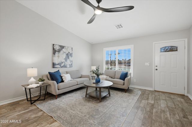 5130 E BANNOCK Street, Phoenix, AZ 85044