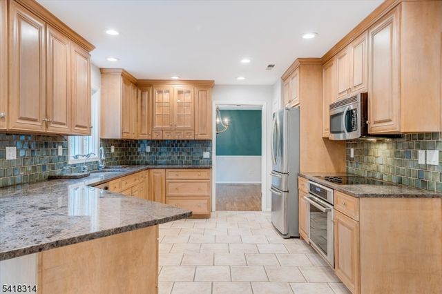 67 Frog Hollow Rd, Tewksbury Twp., NJ 07830