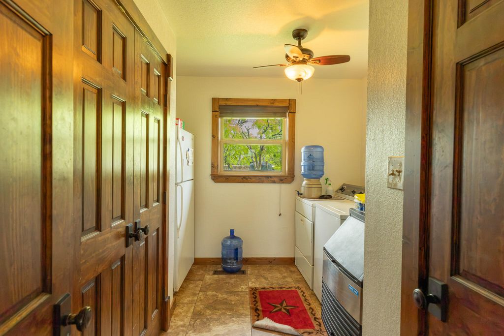 Image 23 of property listing at 817 County Road 130, Ballinger, TX 76821