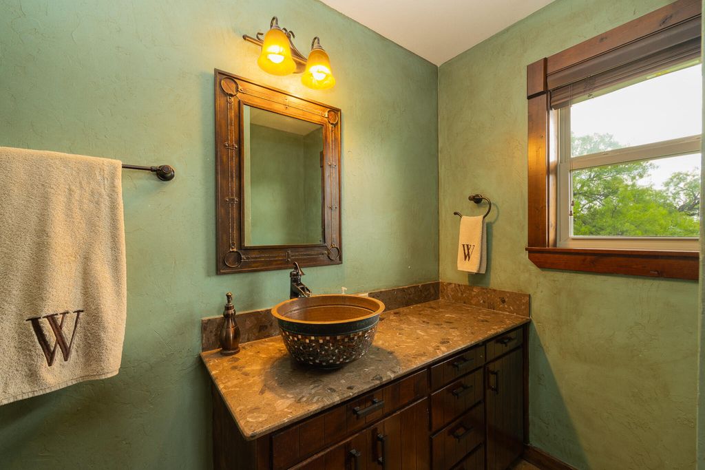 Image 30 of property listing at 817 County Road 130, Ballinger, TX 76821