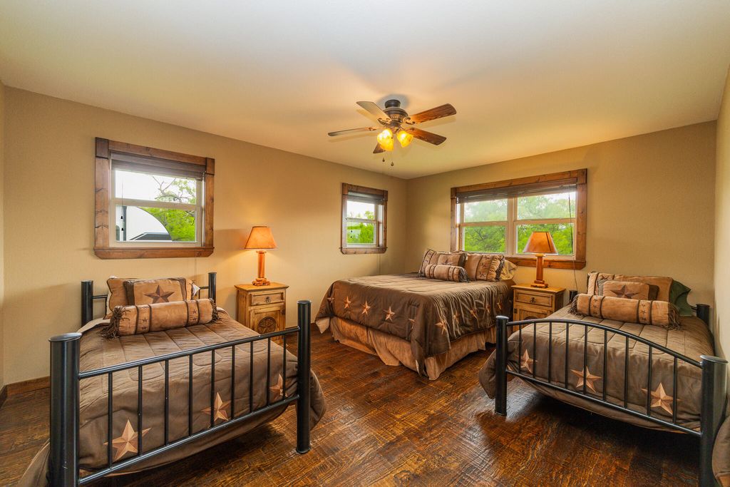 Image 33 of property listing at 817 County Road 130, Ballinger, TX 76821