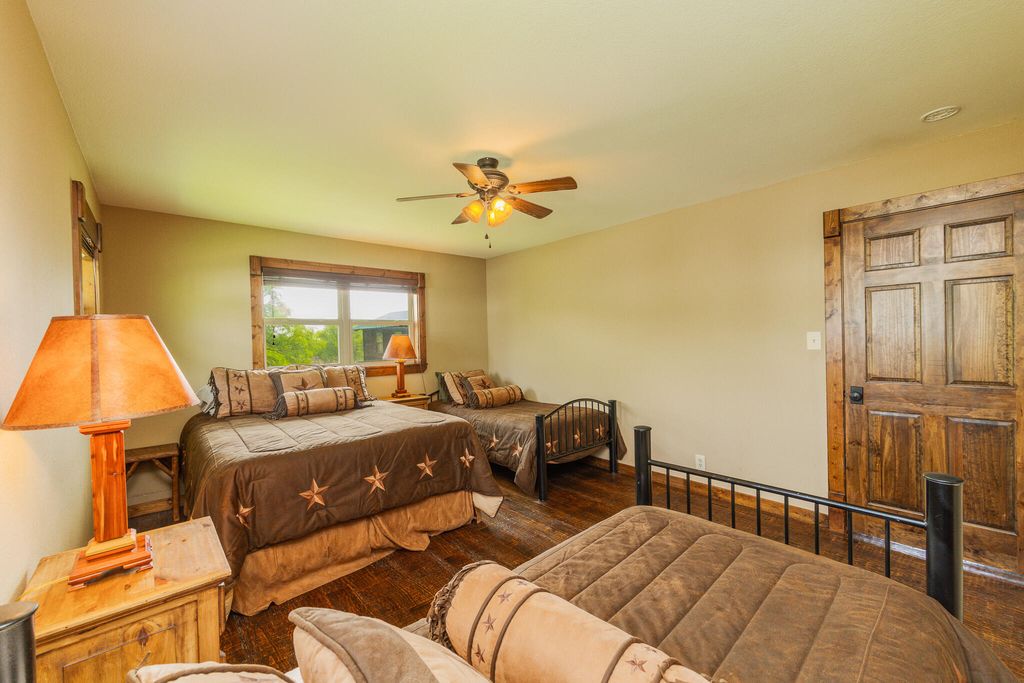 Image 34 of property listing at 817 County Road 130, Ballinger, TX 76821