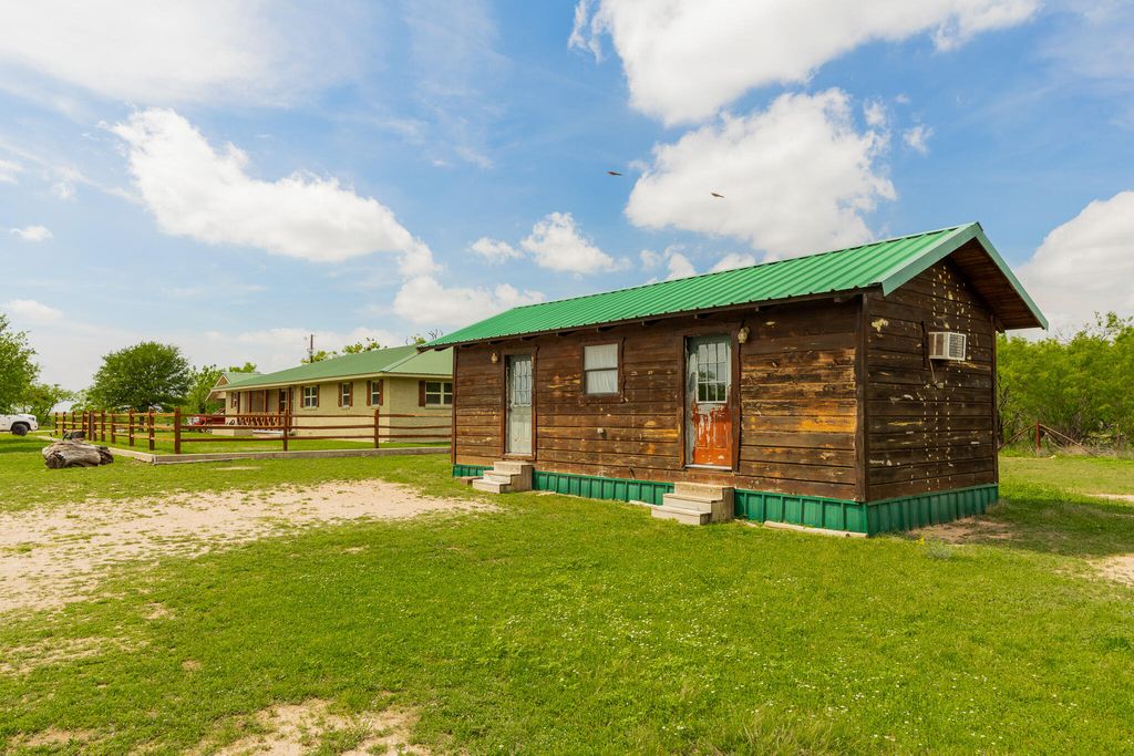 Image 66 of property listing at 817 County Road 130, Ballinger, TX 76821