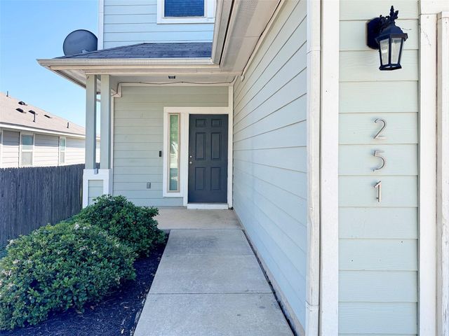 251 Triumph RD, Buda, TX 78610