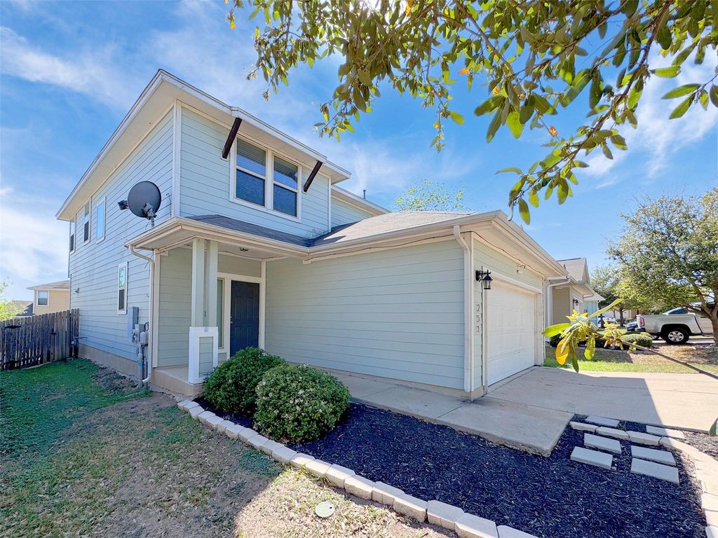 251 Triumph RD, Buda, TX 78610