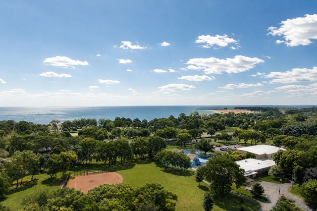 4980 N Marine Drive 1431, Chicago, IL 60640