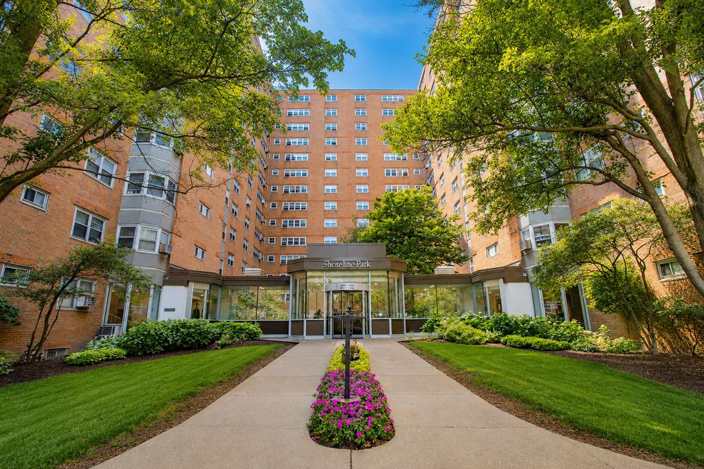 4980 N Marine Drive 1431, Chicago, IL 60640