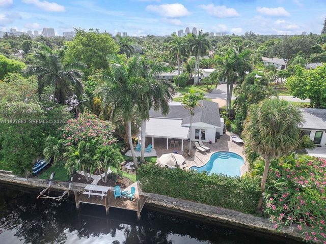 2837 NE 17th Ave, Wilton Manors, FL 33334