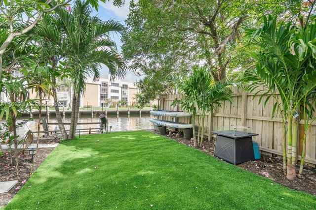 2837 NE 17th Ave, Wilton Manors, FL 33334