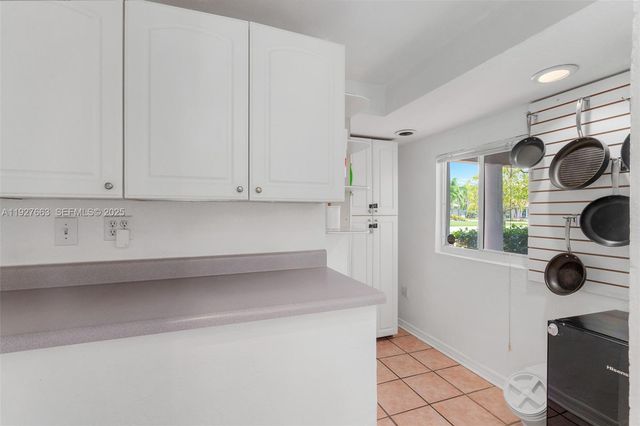 2837 NE 17th Ave, Wilton Manors, FL 33334