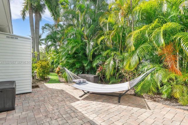 2837 NE 17th Ave, Wilton Manors, FL 33334