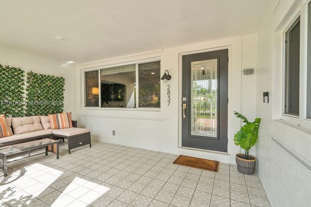 2837 NE 17th Ave, Wilton Manors, FL 33334