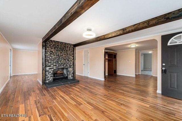 118 ED PHIFER ROAD Rd, Quebeck, TN 37579