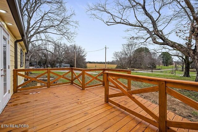 118 ED PHIFER ROAD Rd, Quebeck, TN 37579