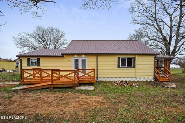 118 ED PHIFER ROAD Rd, Quebeck, TN 37579