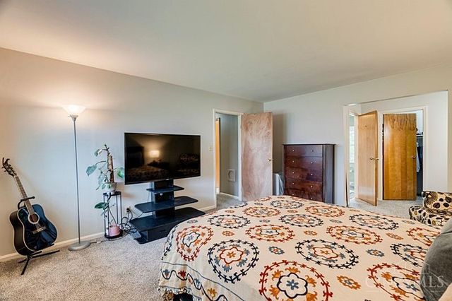 5558 Foxrun Court, Cincinnati, OH 45239