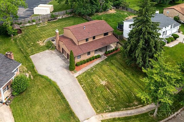 5558 Foxrun Court, Cincinnati, OH 45239