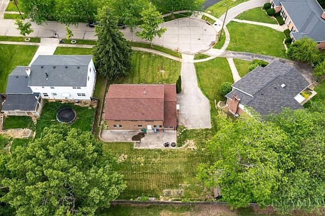 5558 Foxrun Court, Cincinnati, OH 45239
