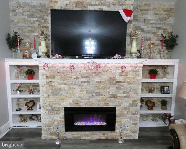 310 STATE ST, Penns Grove, NJ 08069