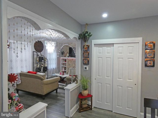 310 STATE ST, Penns Grove, NJ 08069