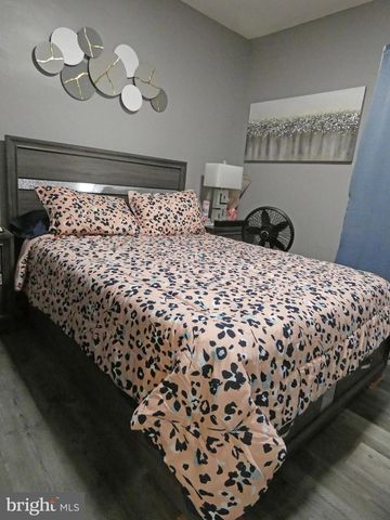 310 STATE ST, Penns Grove, NJ 08069