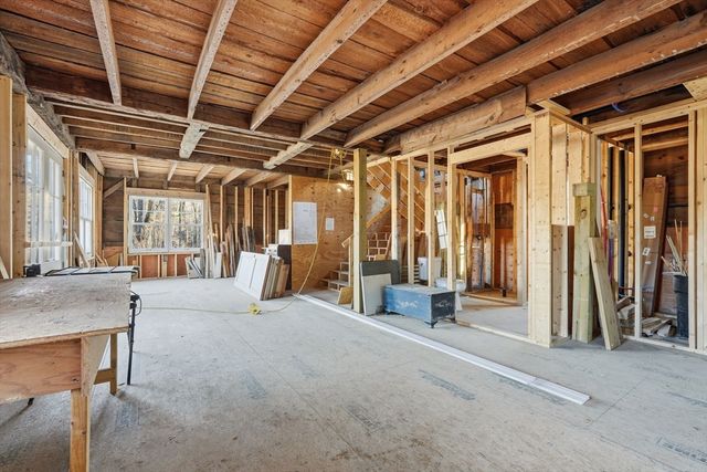 63 Cooleyville Rd, New Salem, MA 01355