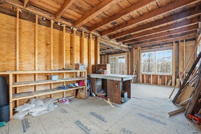 63 Cooleyville Rd, New Salem, MA 01355