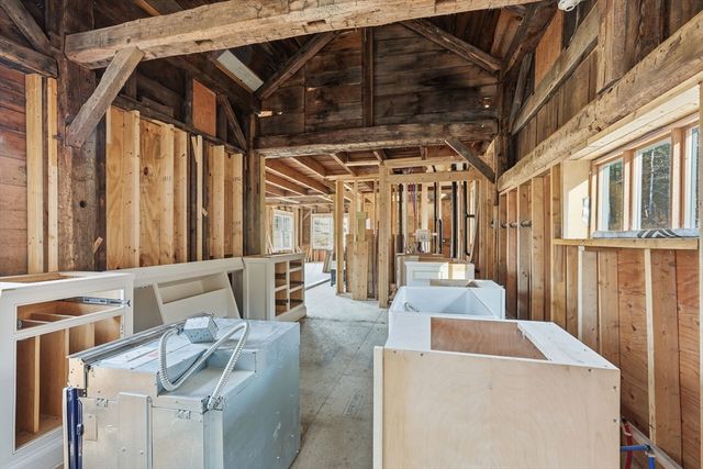 63 Cooleyville Rd, New Salem, MA 01355