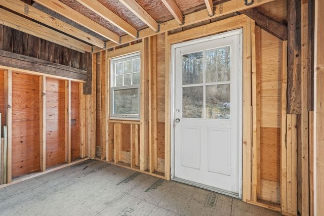 63 Cooleyville Rd, New Salem, MA 01355