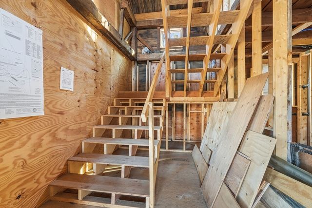 63 Cooleyville Rd, New Salem, MA 01355