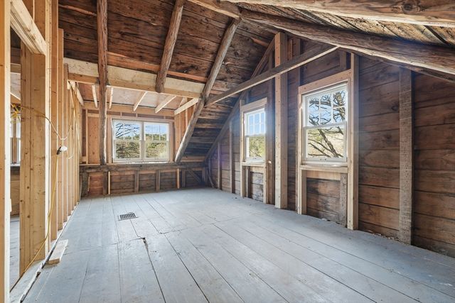 63 Cooleyville Rd, New Salem, MA 01355