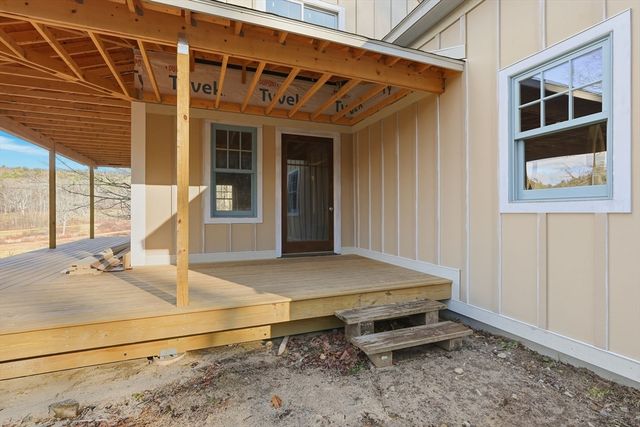 63 Cooleyville Rd, New Salem, MA 01355