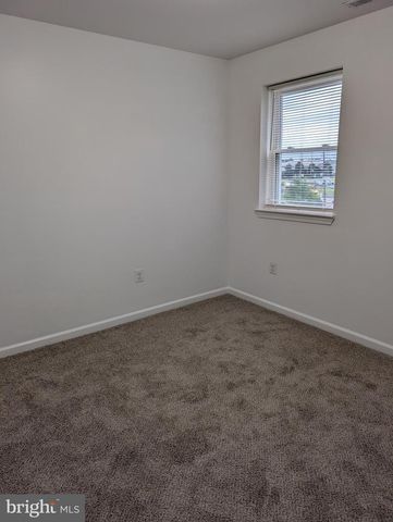 2512 MORGAN BLVD, Camden, NJ 08104
