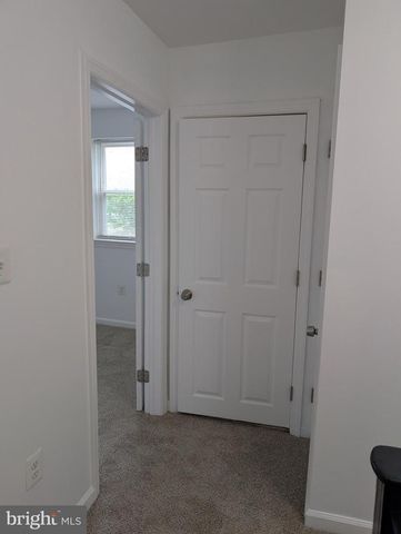 2512 MORGAN BLVD, Camden, NJ 08104