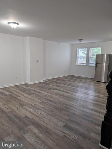2512 MORGAN BLVD, Camden, NJ 08104