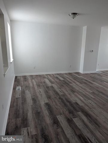 2512 MORGAN BLVD, Camden, NJ 08104