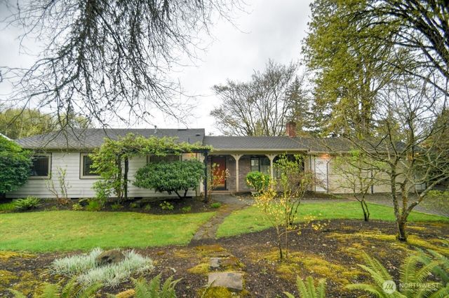 2201 Nut Tree Loop SE, Olympia, WA 98501