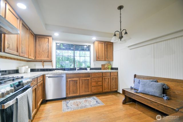 2201 Nut Tree Loop SE, Olympia, WA 98501