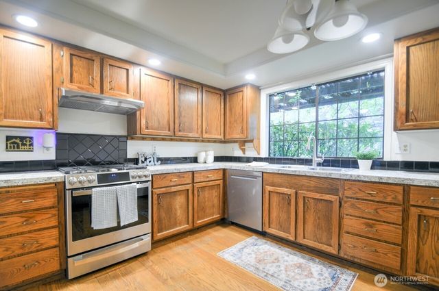 2201 Nut Tree Loop SE, Olympia, WA 98501